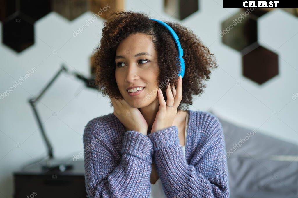 Hey.solange / heysolange / solange / Solana Bardell Image 20013776