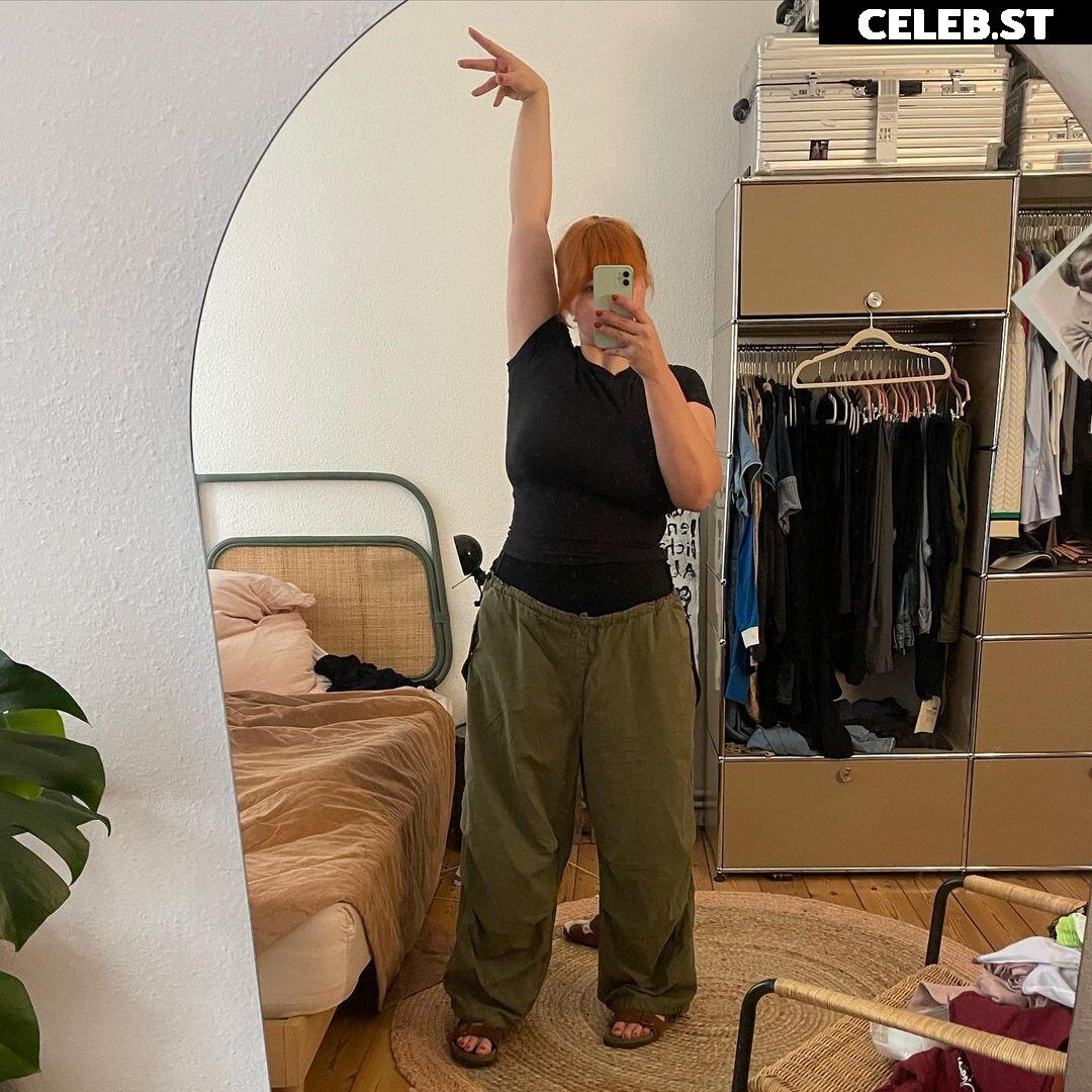 Sophie Passmann Image 2001979