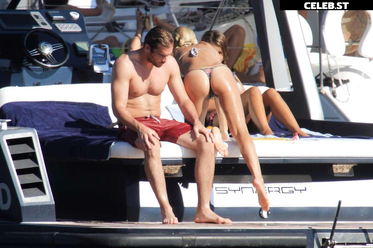 Michelle Hunziker Image 2001932