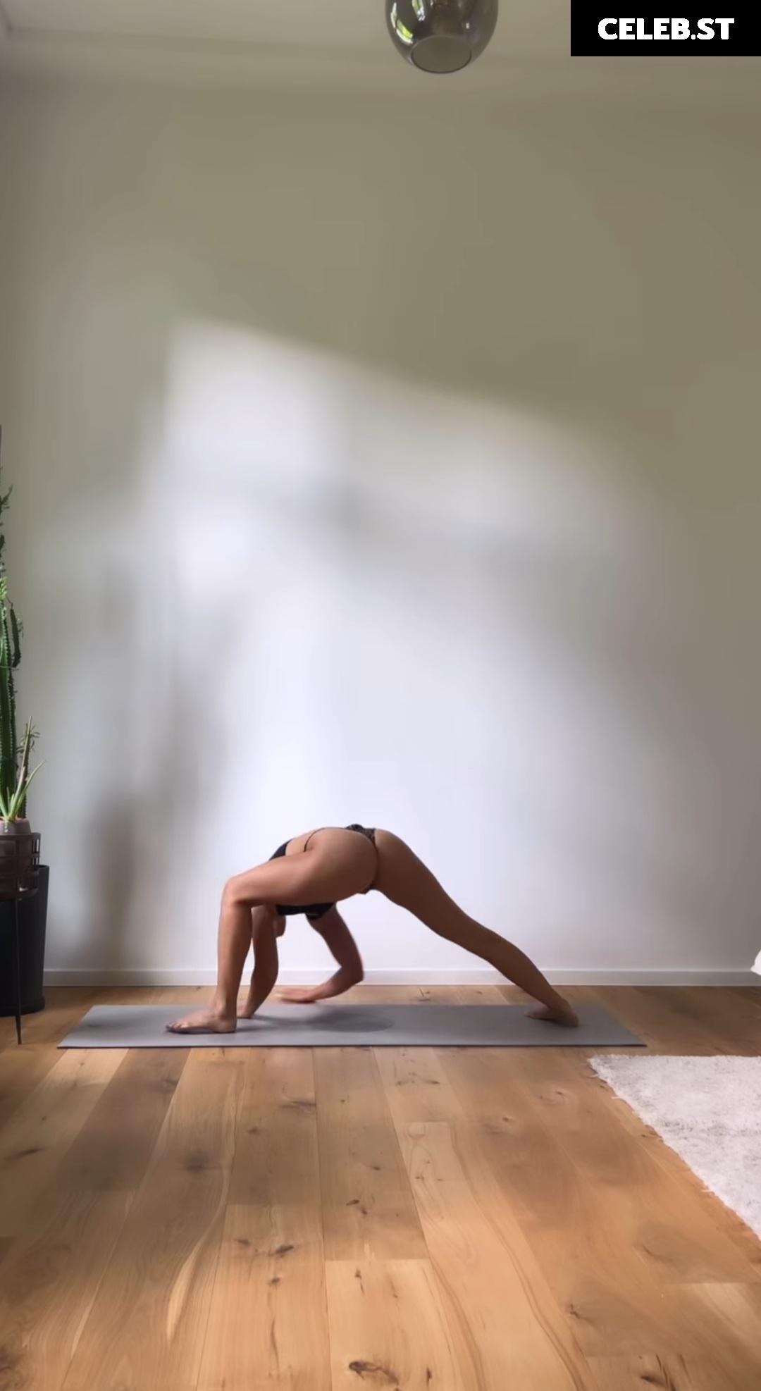 Vildan Cirpan Image 2002802