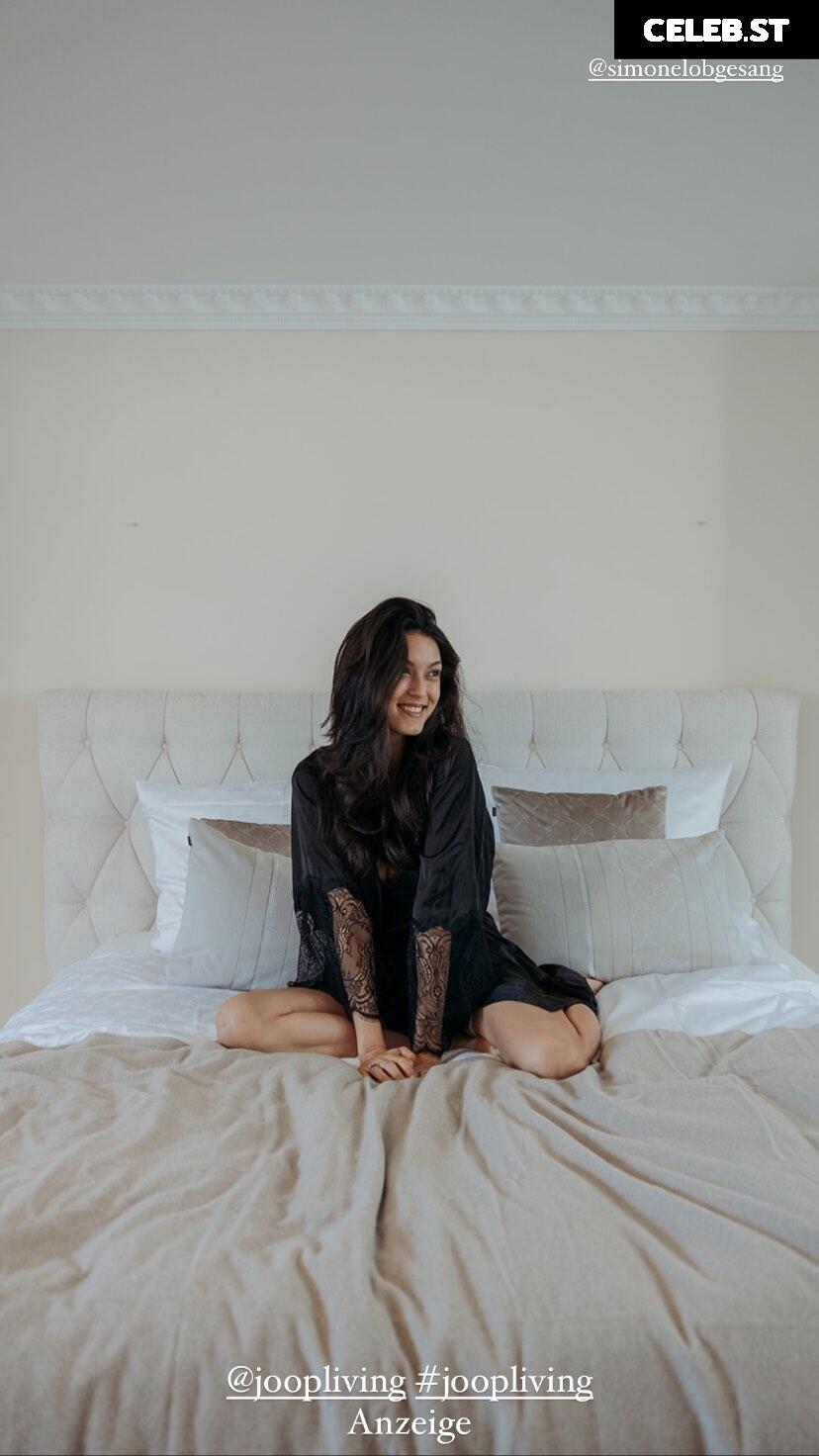 Rebecca Mir Image 2002515