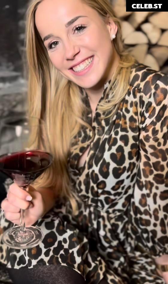 Giulia Gwinn Image 2002611