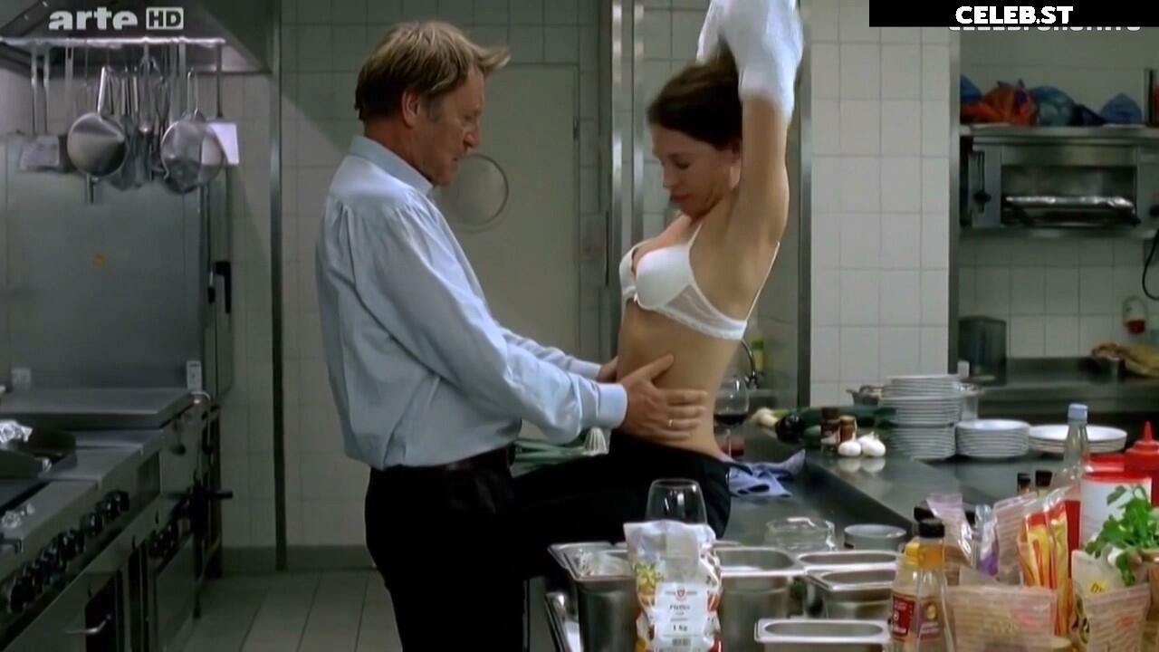 Ulrike C. Tscharre Image 2002146