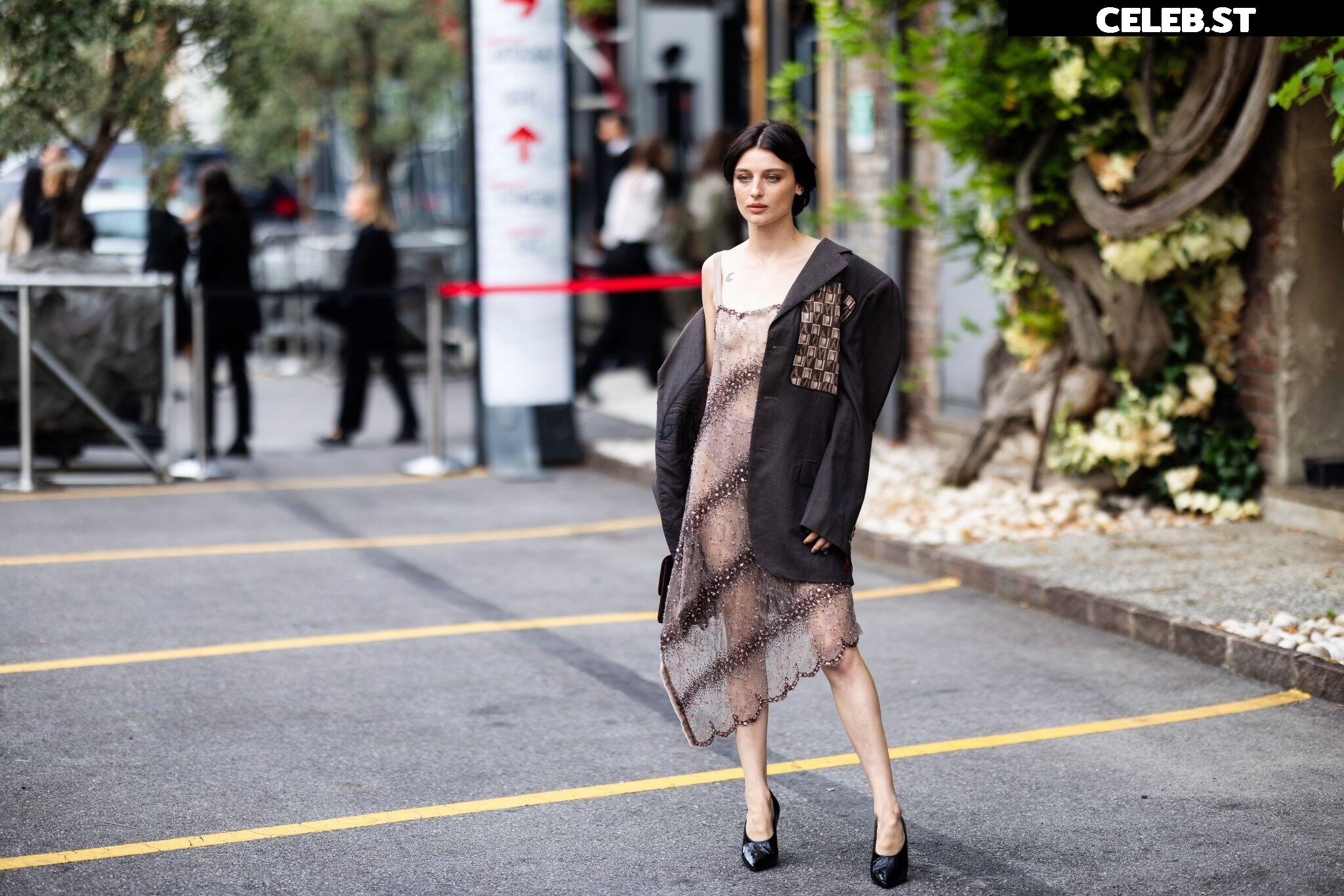 Alice Pagani Image 2002161