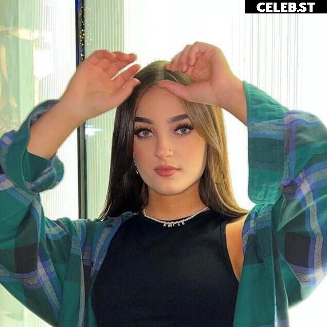 Savanah Moss Image 20020706