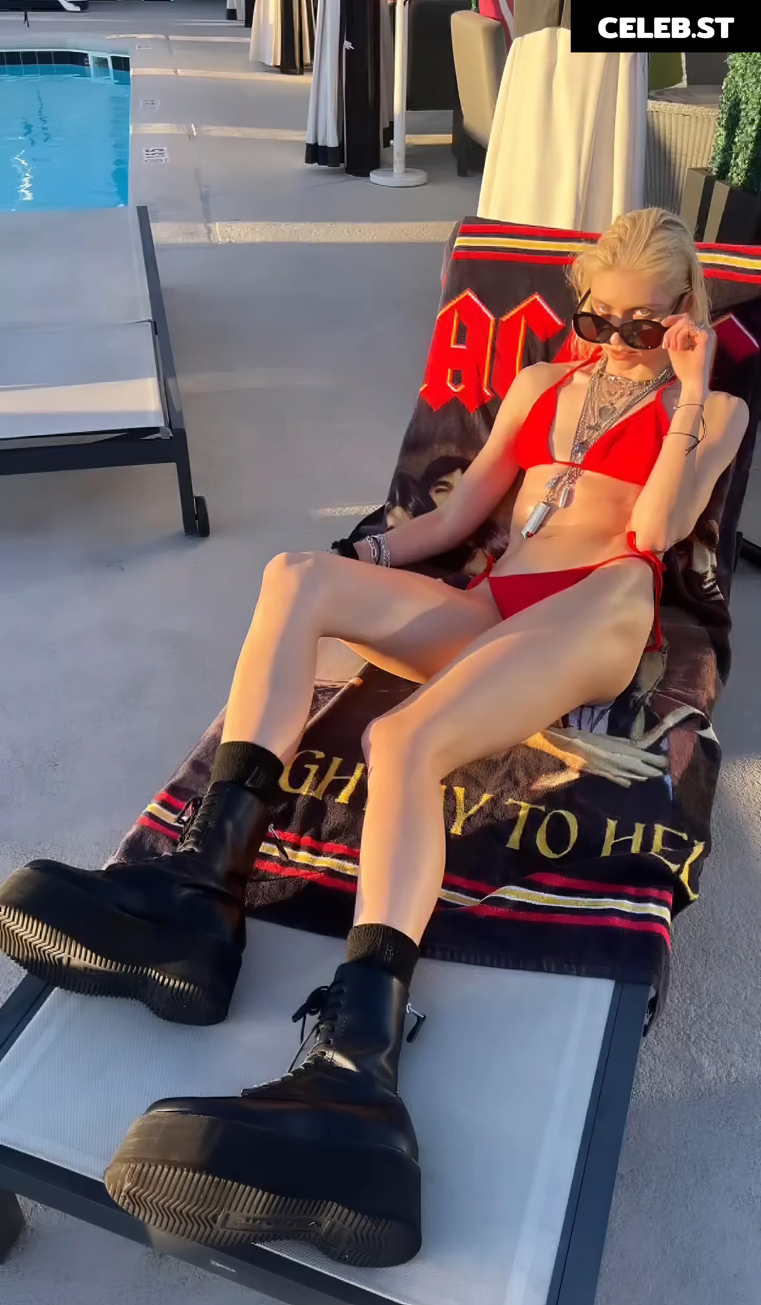 Taylor Momsen Image 2003897