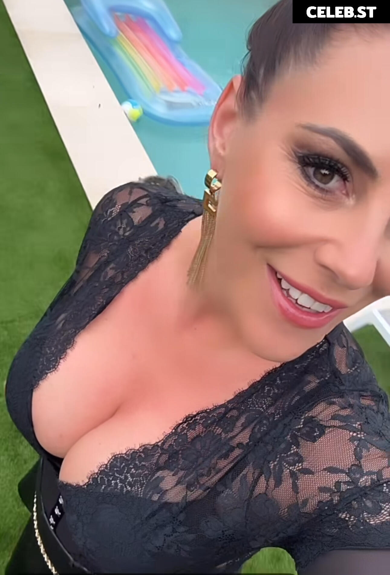 Ina Colada Image 2003605