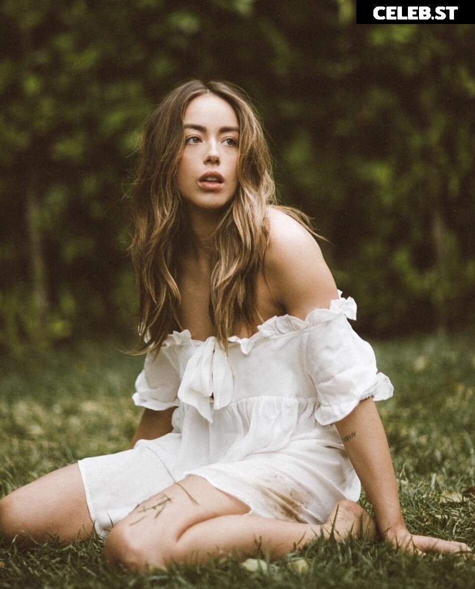 Chloe Bennet Image 2009115