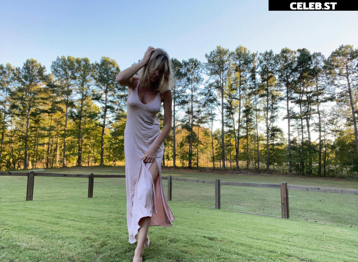 Tricia Helfer Image 2009231