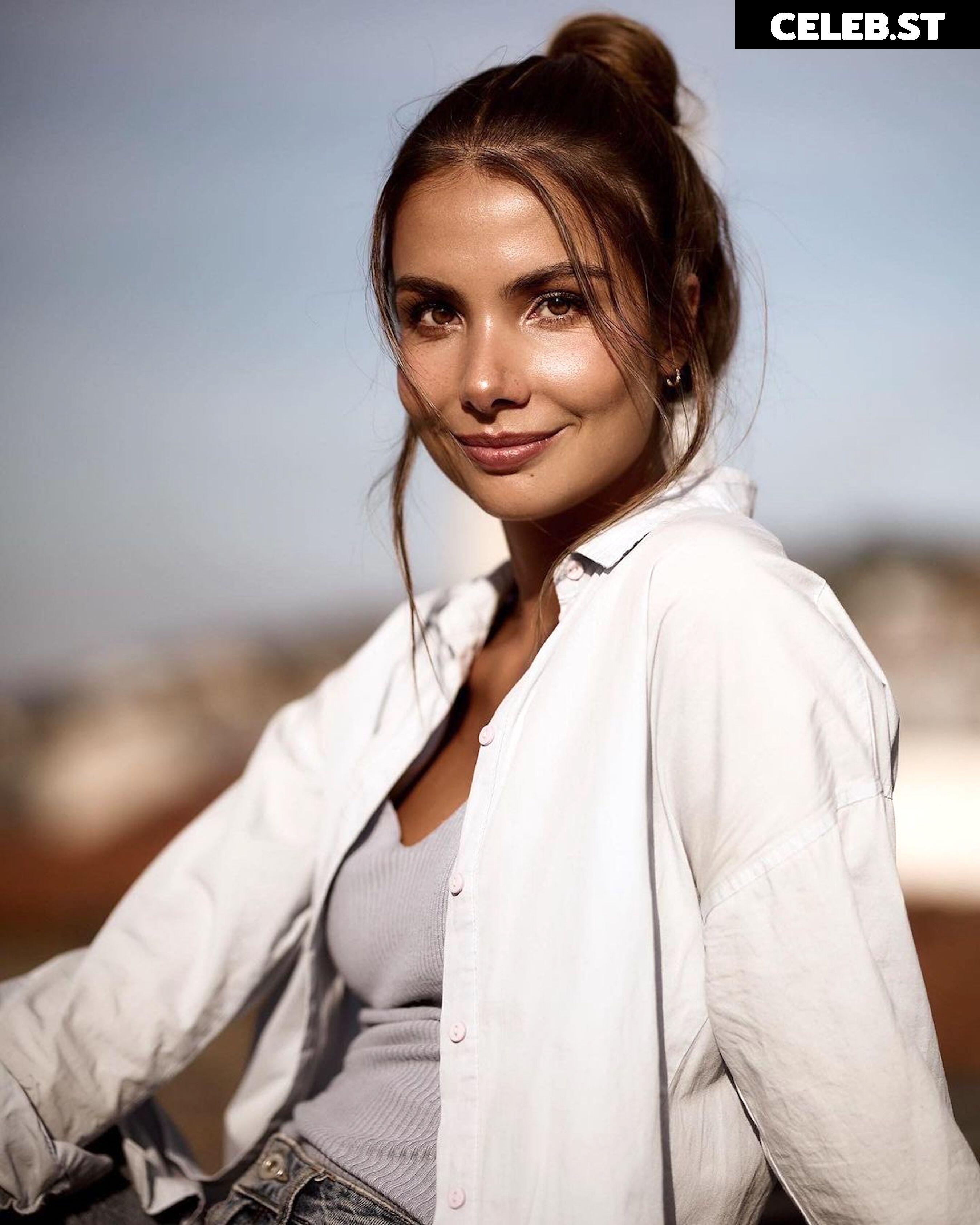 Lea Wagner Image 2008259