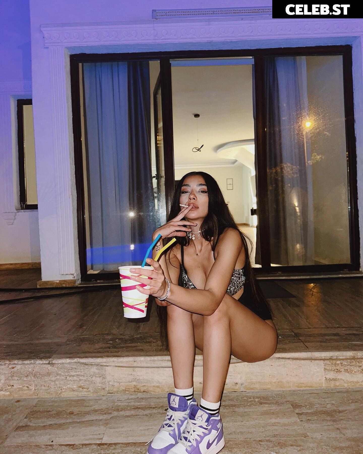 Kübra &quot;Miranda&quot; Çamlıbel Image 11951565