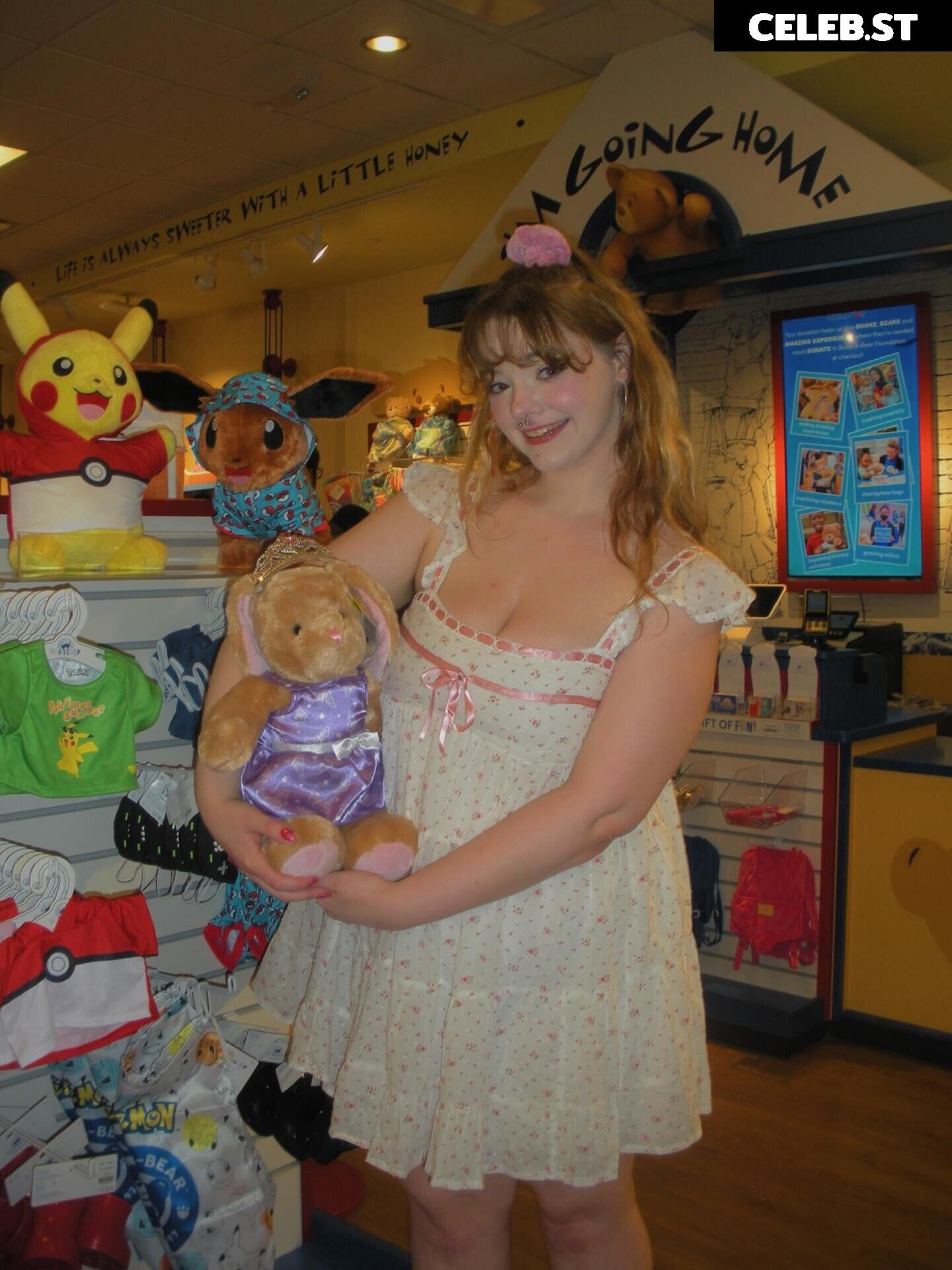 BunnyBiddies | MadsReynolds Image 11951051