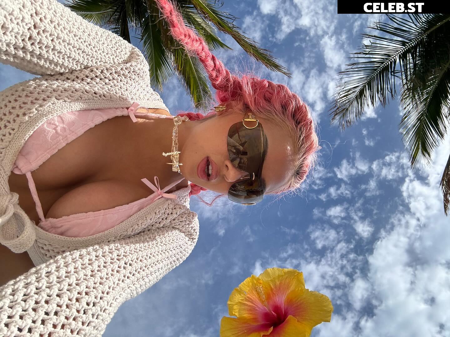 Mai Pham Image 11953849