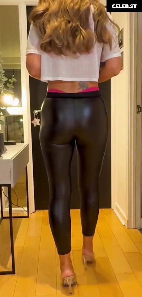 Eva Parks Image 11952381