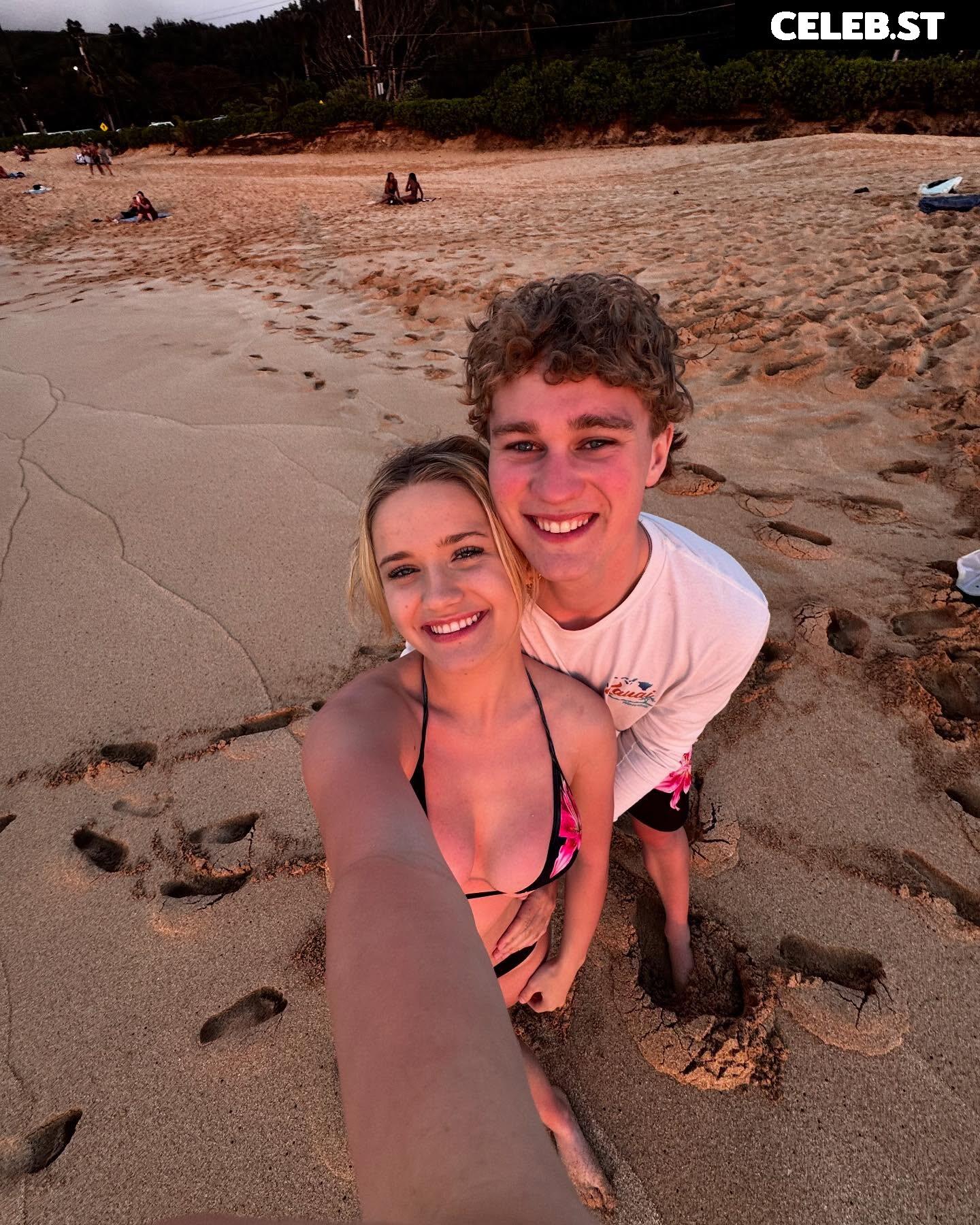 Julianna Elisee / @juliannaelisee / @elizabethgrantfandom Image 11952207