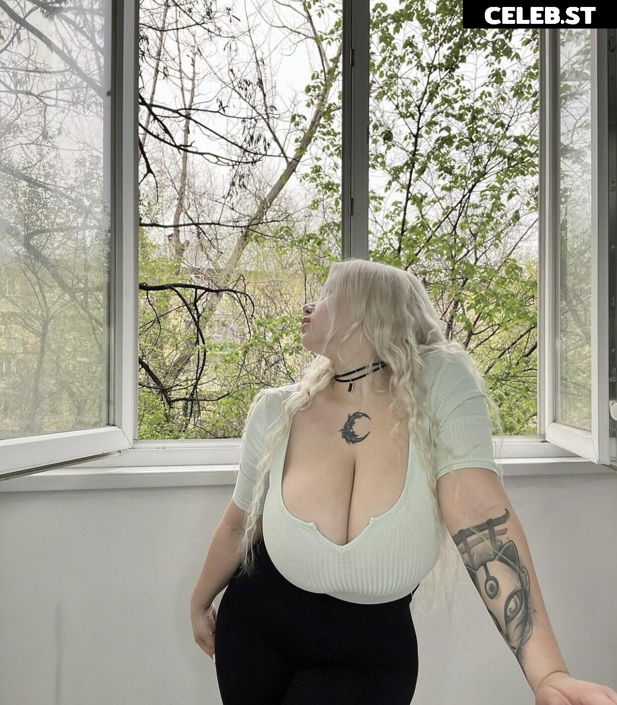 meowlinnnnn / curvy mary Image 11968000