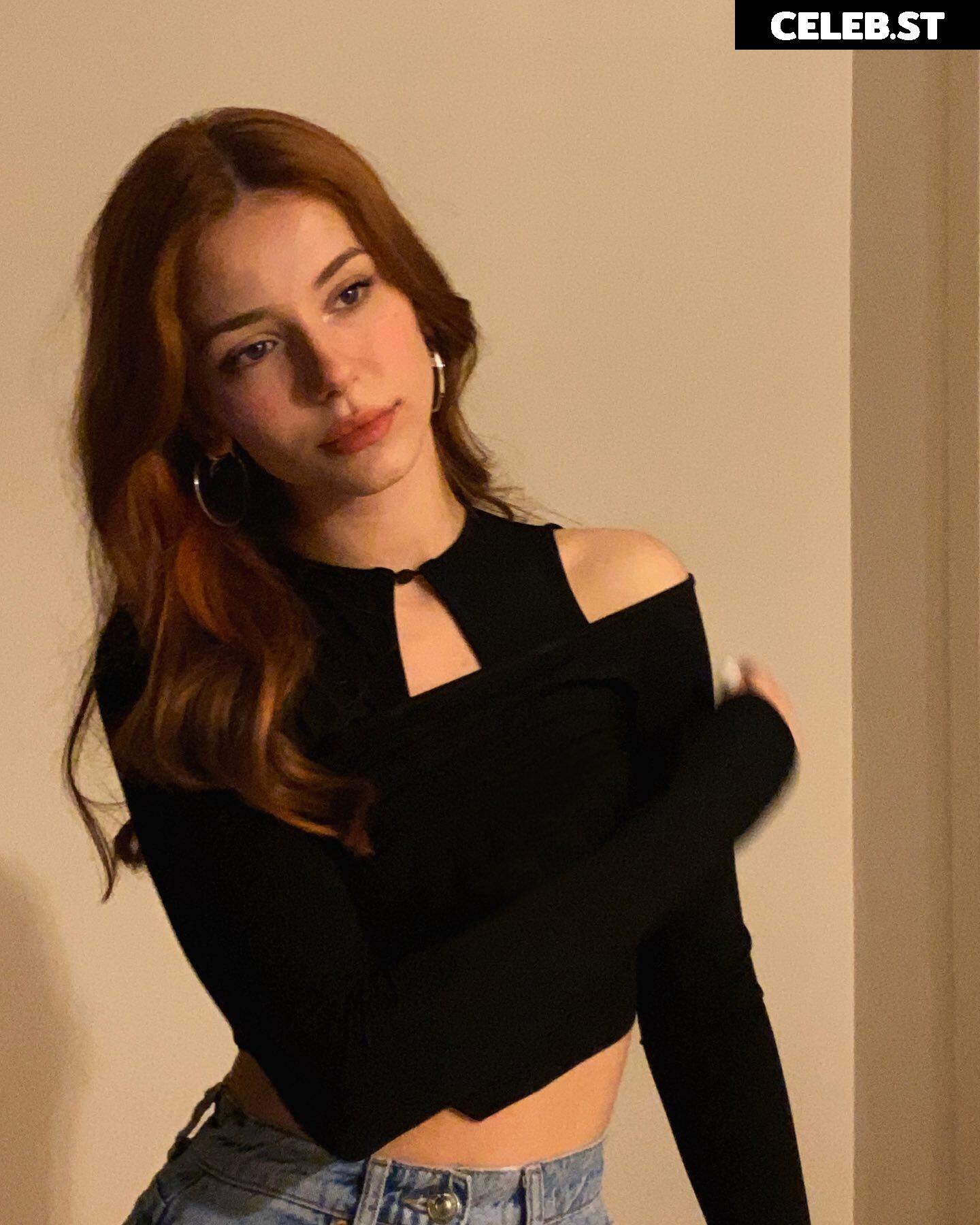 Ebrar Karabakan / ebrarkrbkn / ebbrarkrbkn Image 11961514