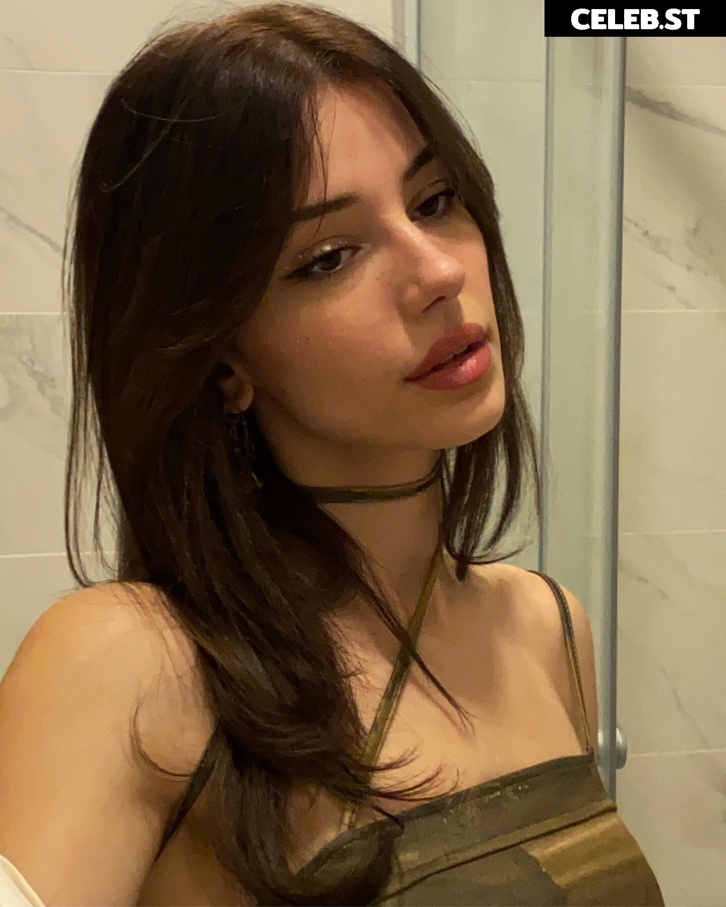 Ebrar Karabakan / ebrarkrbkn / ebbrarkrbkn Image 11961532