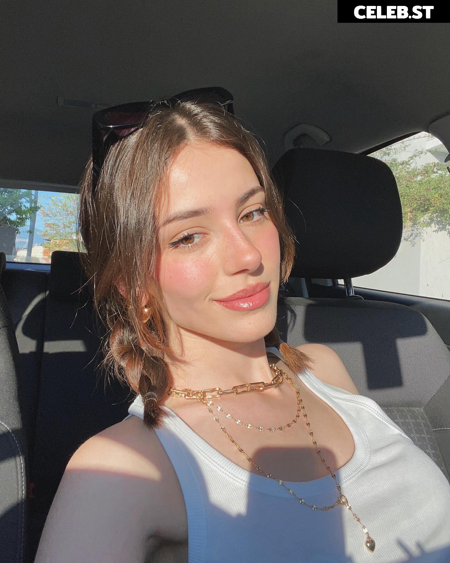 Ebrar Karabakan / ebrarkrbkn / ebbrarkrbkn Image 11961530