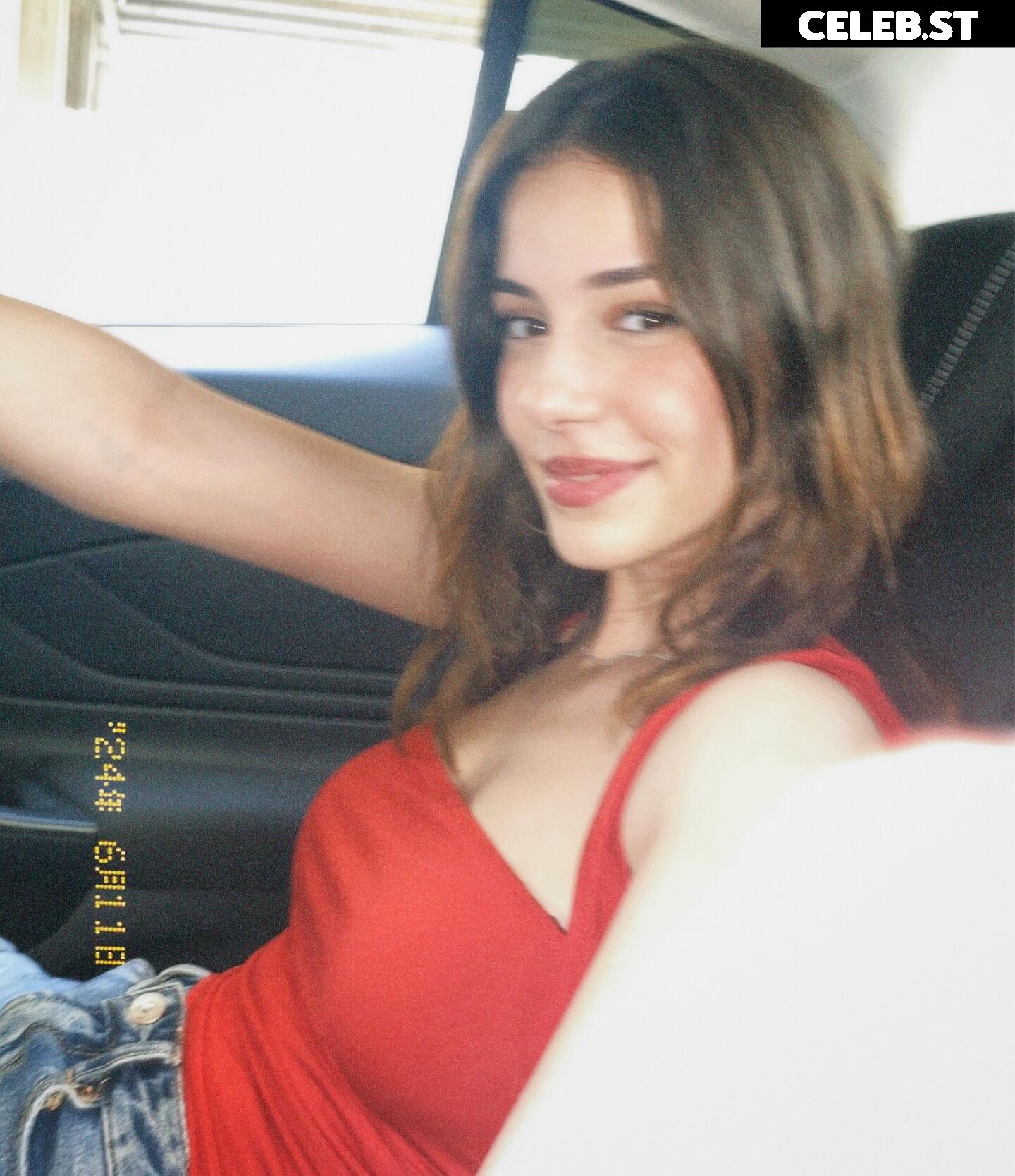 Ebrar Karabakan / ebrarkrbkn / ebbrarkrbkn Image 11961538