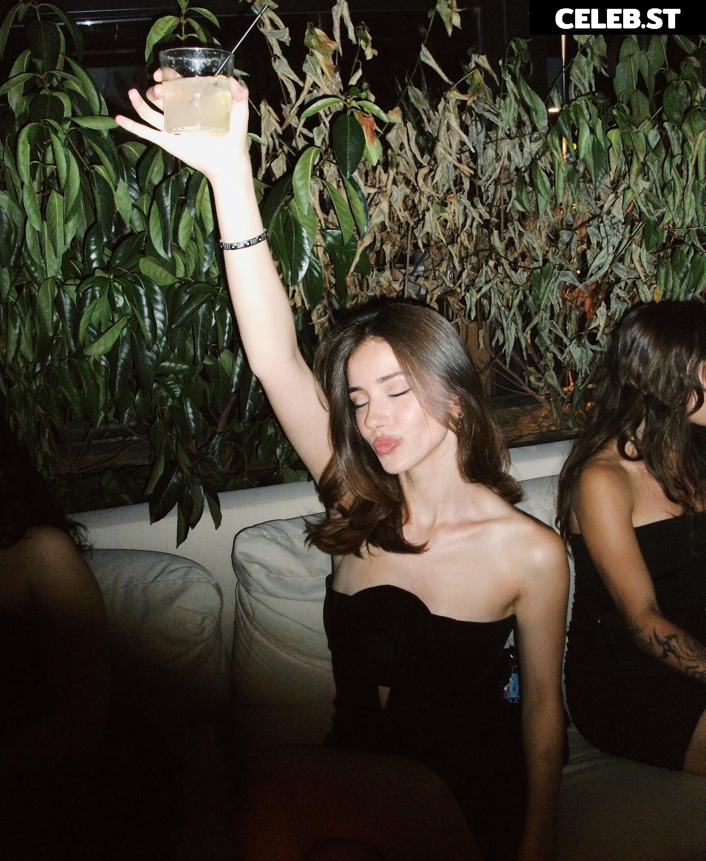 Ebrar Karabakan / ebrarkrbkn / ebbrarkrbkn Image 11961557