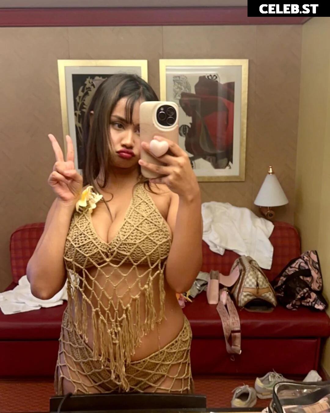 Prakriti Saha / prakritisahaa Image 11978639