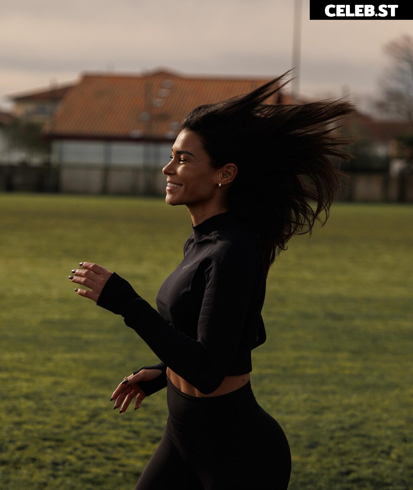 Ines Loucif / ineslou Image 11978342