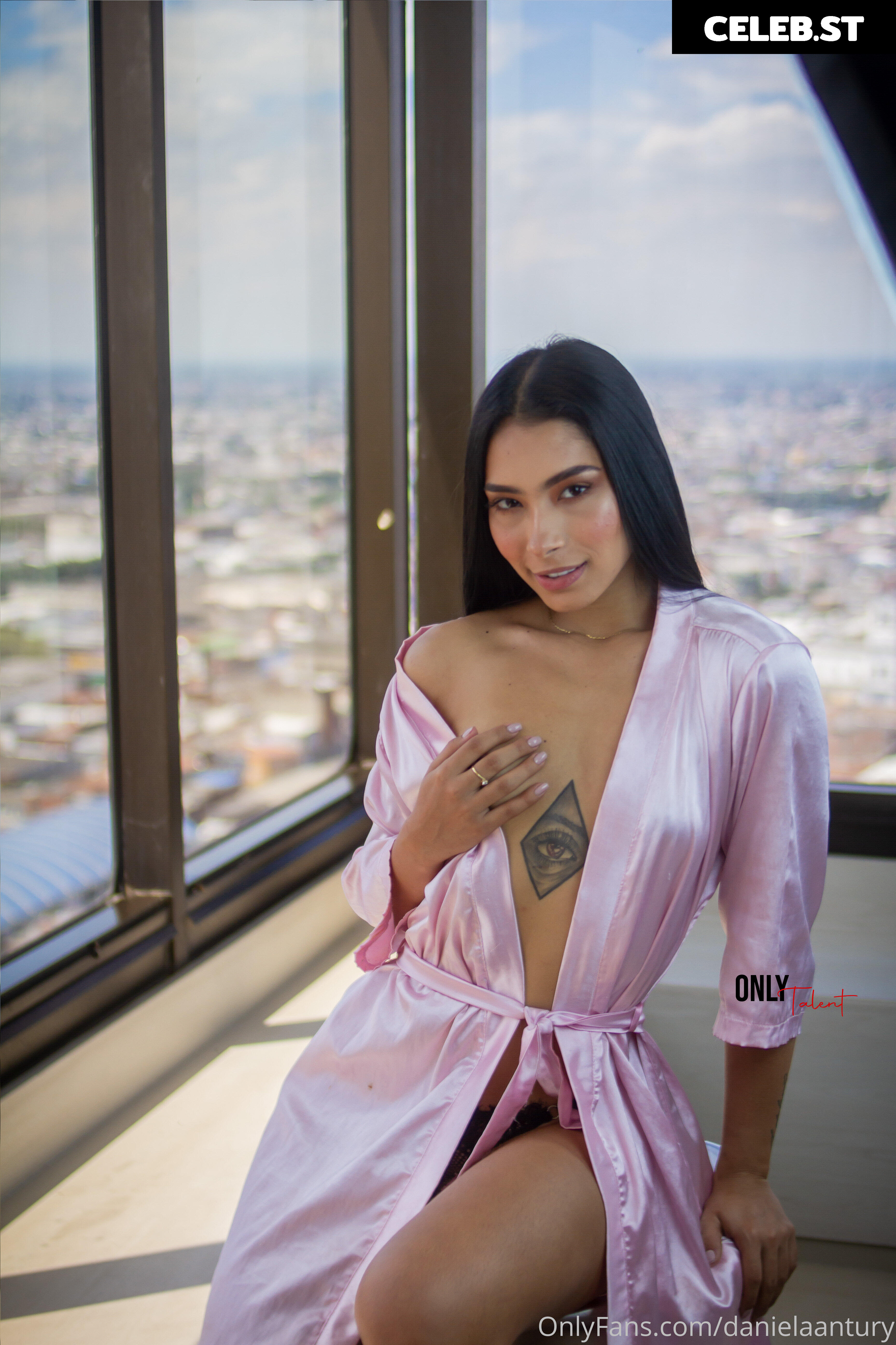 Daniela Antury | Danielaantury Image 11974694