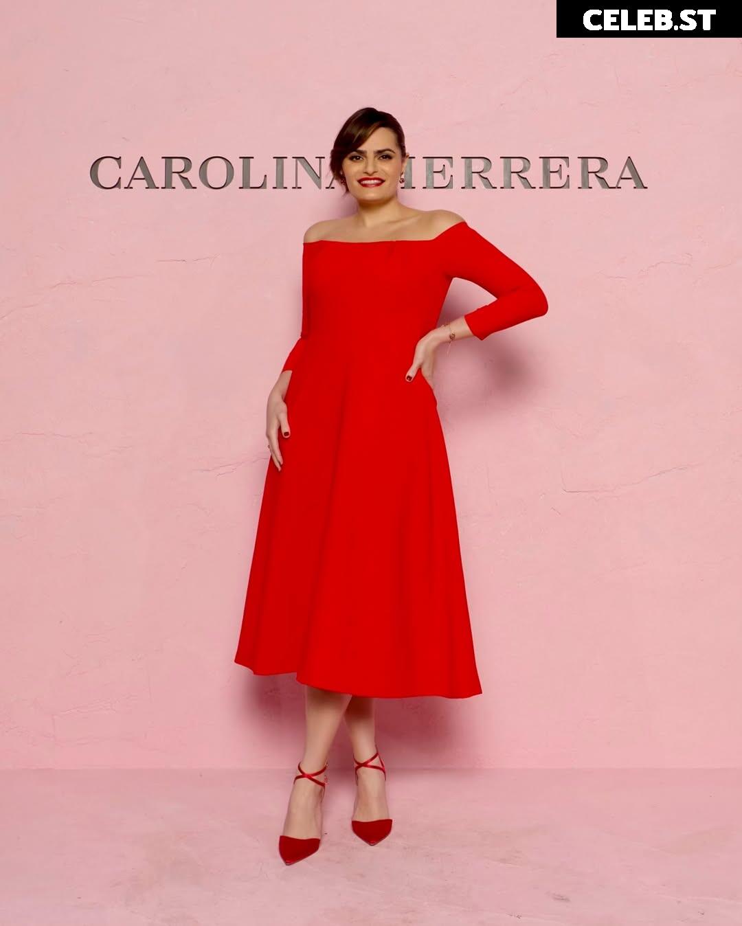 Nava Mau Image 11976494