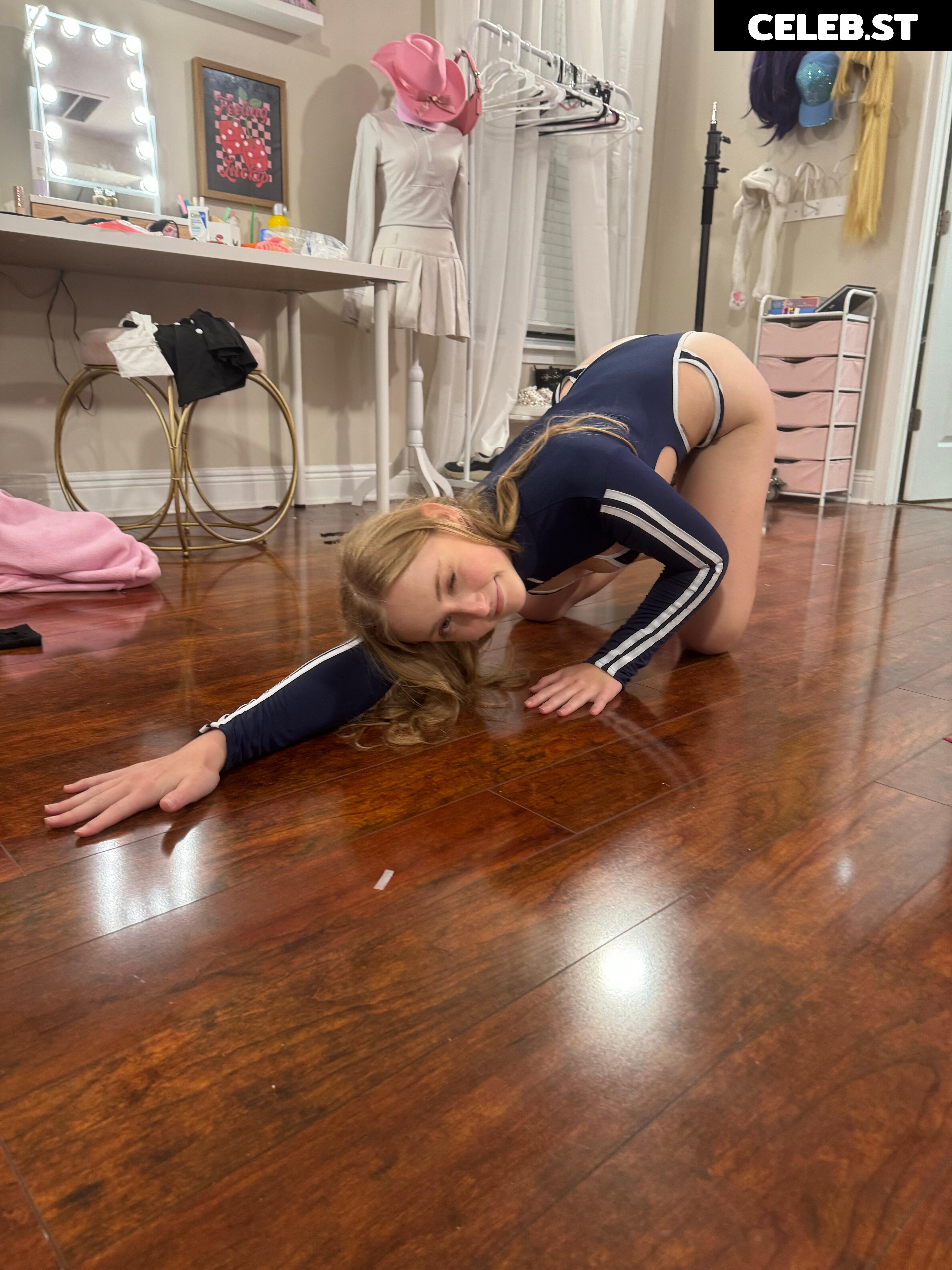 Ava Mathis | Ava.cherrry | avacherrry Image 11976164