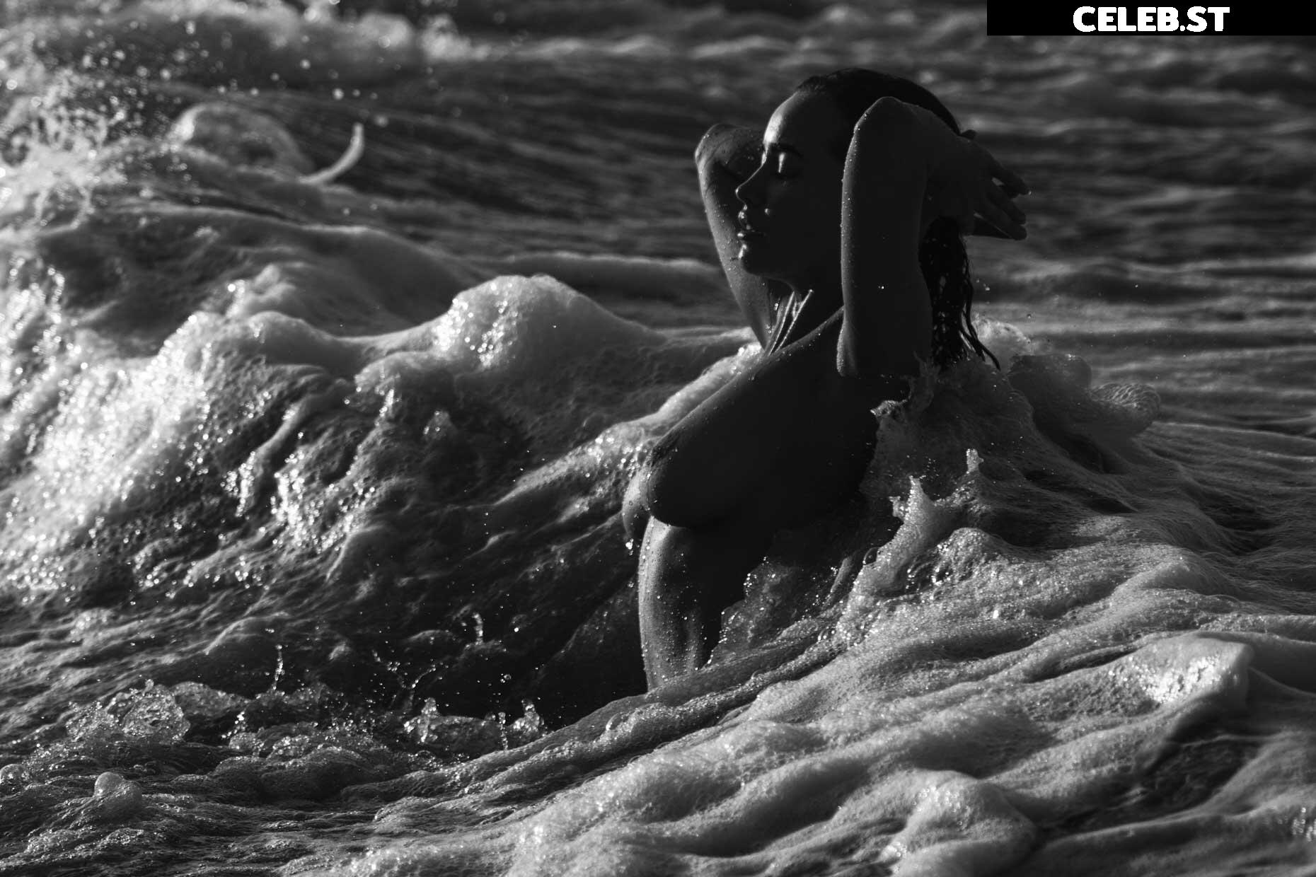 Sarah Stephens Image 11976024
