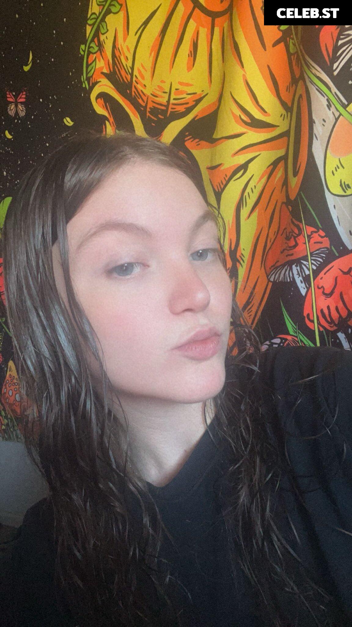 stonerbaby01 / stoner.baby / mariahdemps / dempsey_mariah Image 11972812