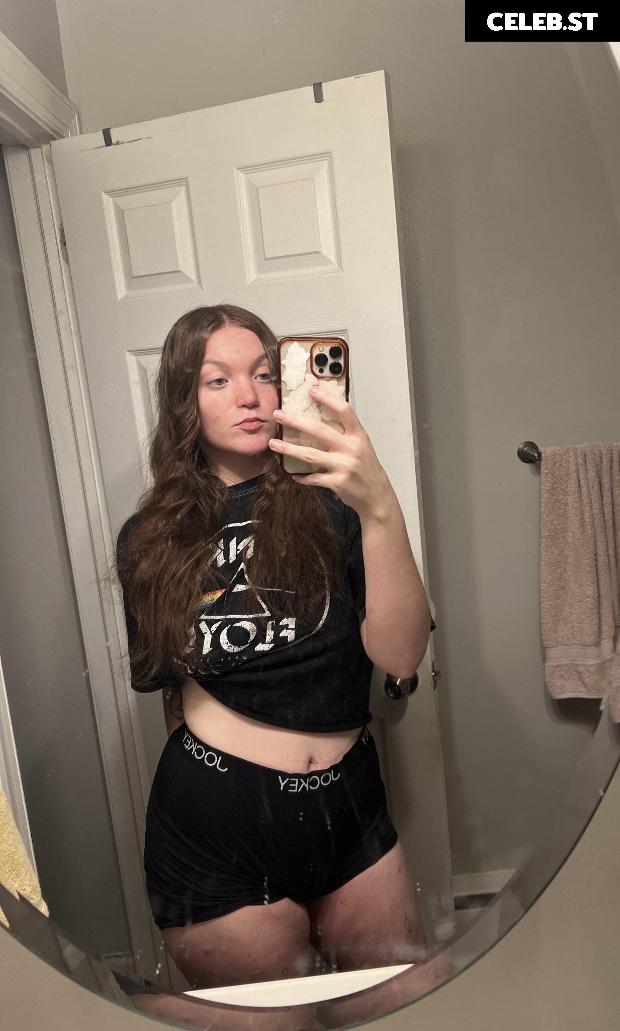 stonerbaby01 / stoner.baby / mariahdemps / dempsey_mariah Image 11972763