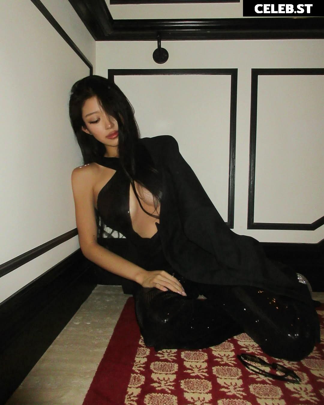 Skyelar Chase / skyelarchase Image 11979560