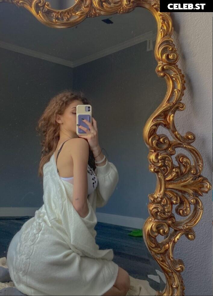 Sydney May / SydneyvMay / Sydney Vézina Image 11948890