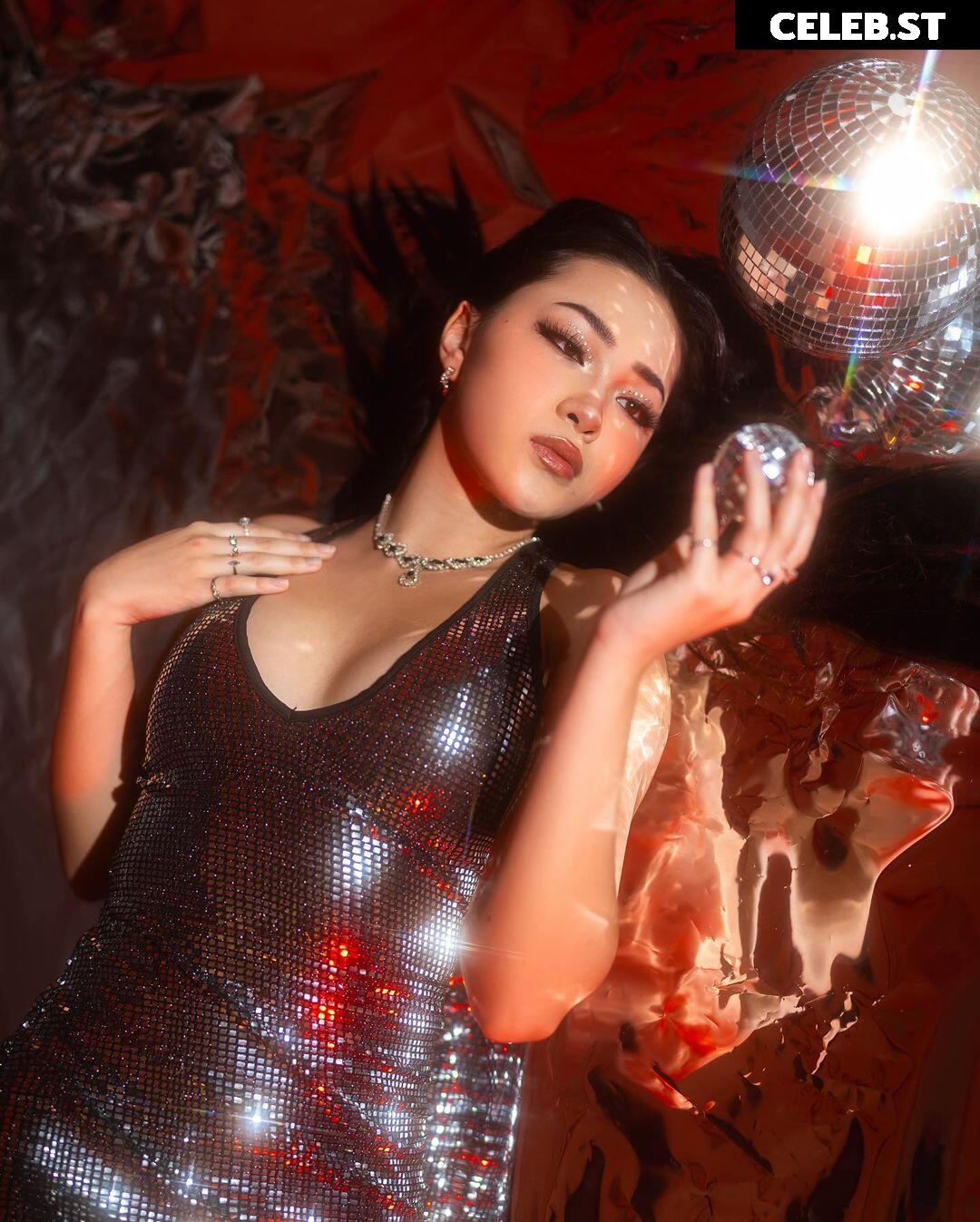 Natalie Tran / itsnatalietran Image 11945621
