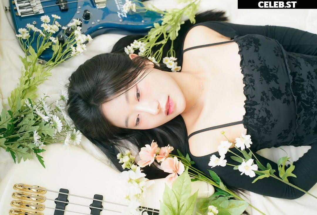 Choidaeri_ / grooveiffel Image 11945313