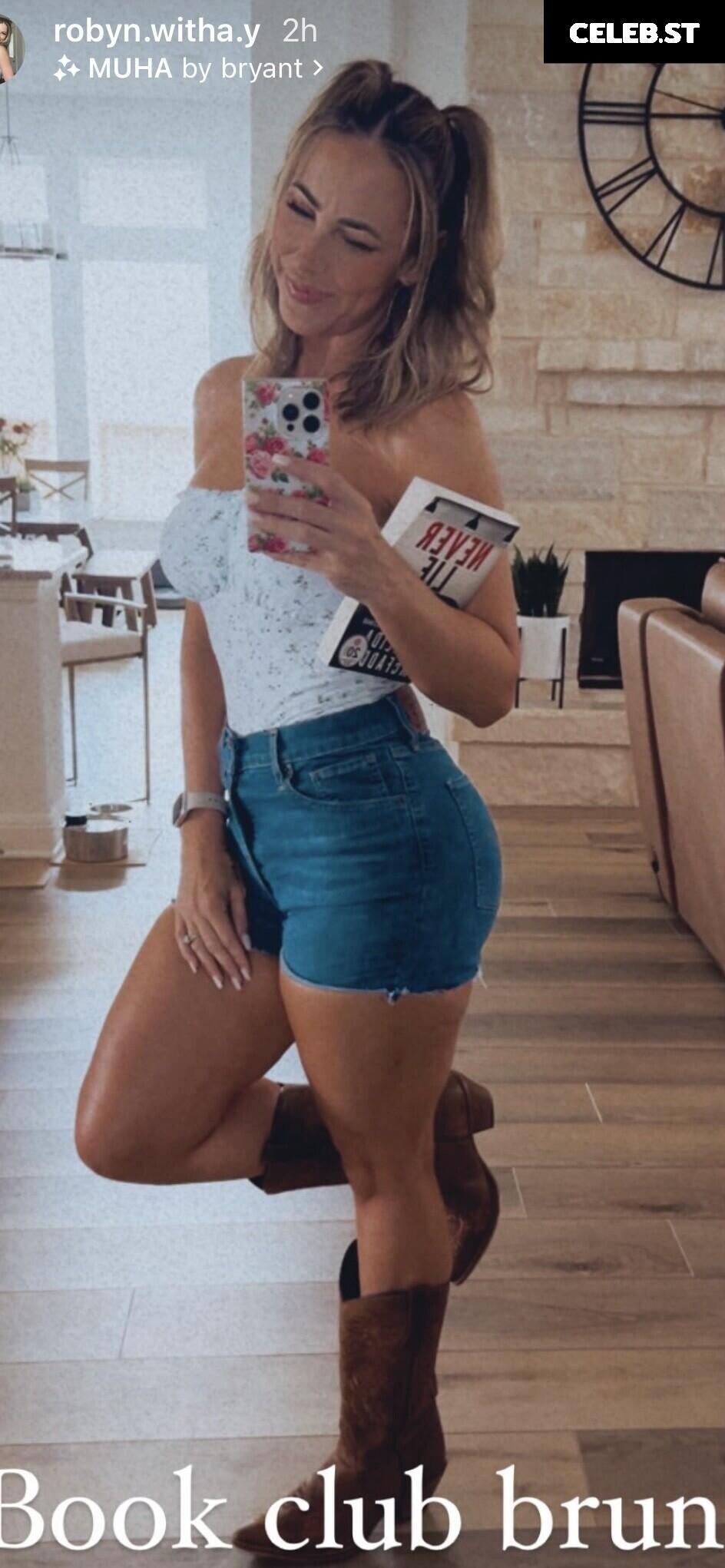 Texas big ass milf Robyn.witha.y Image 11947400