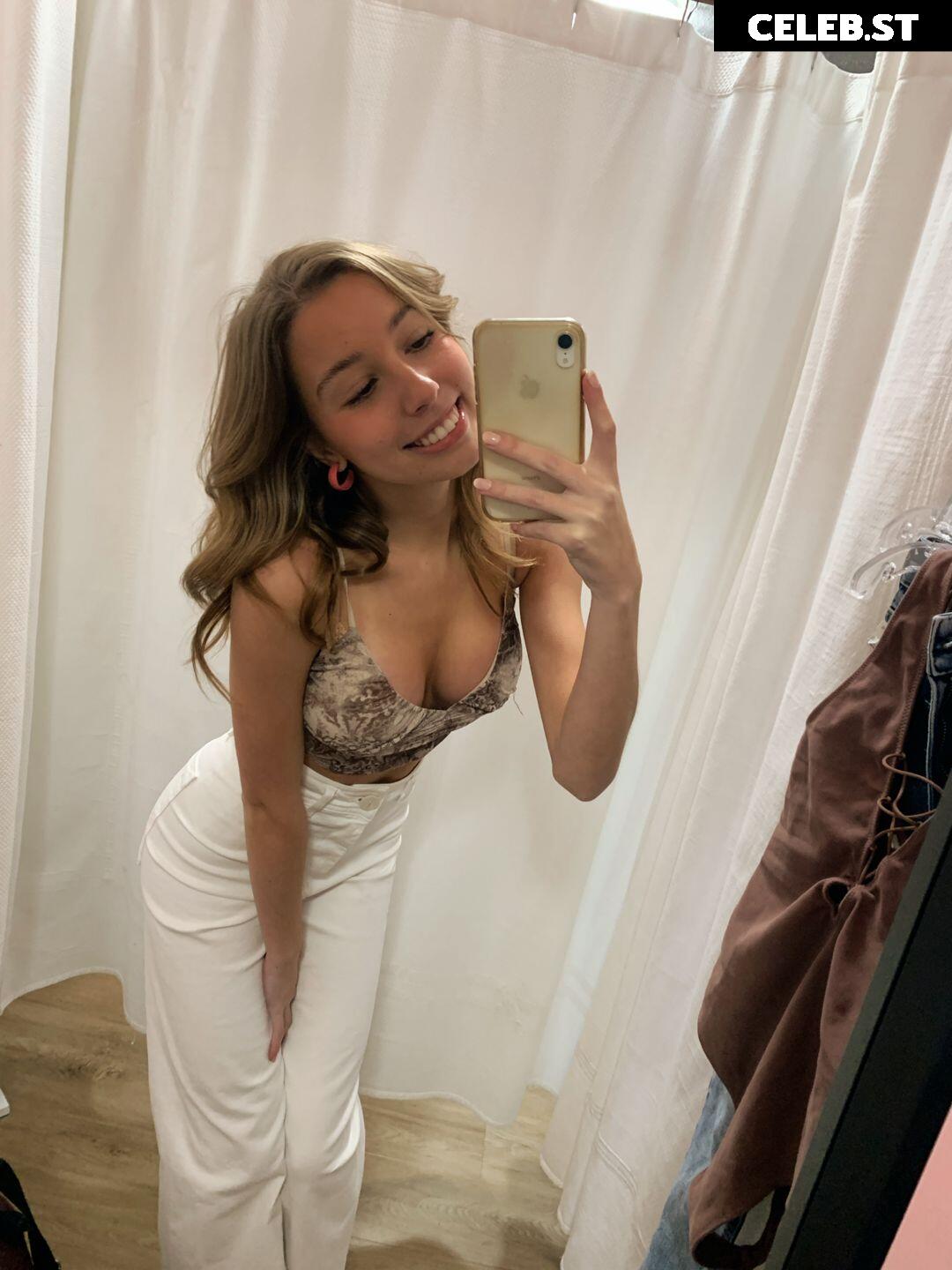 Samantha Schwartz - samanthaschwarttz Image 11946608