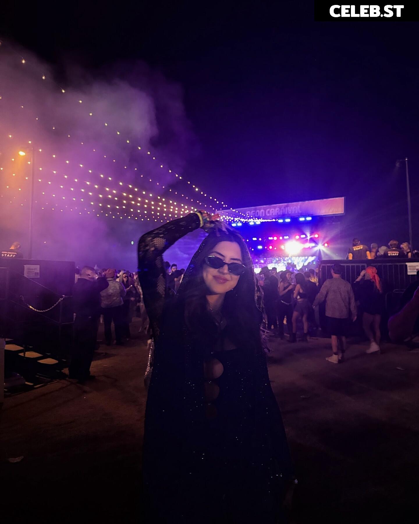 Sophie Silva │ notsophiesilva │ _sophiesilva_ Image 11946198