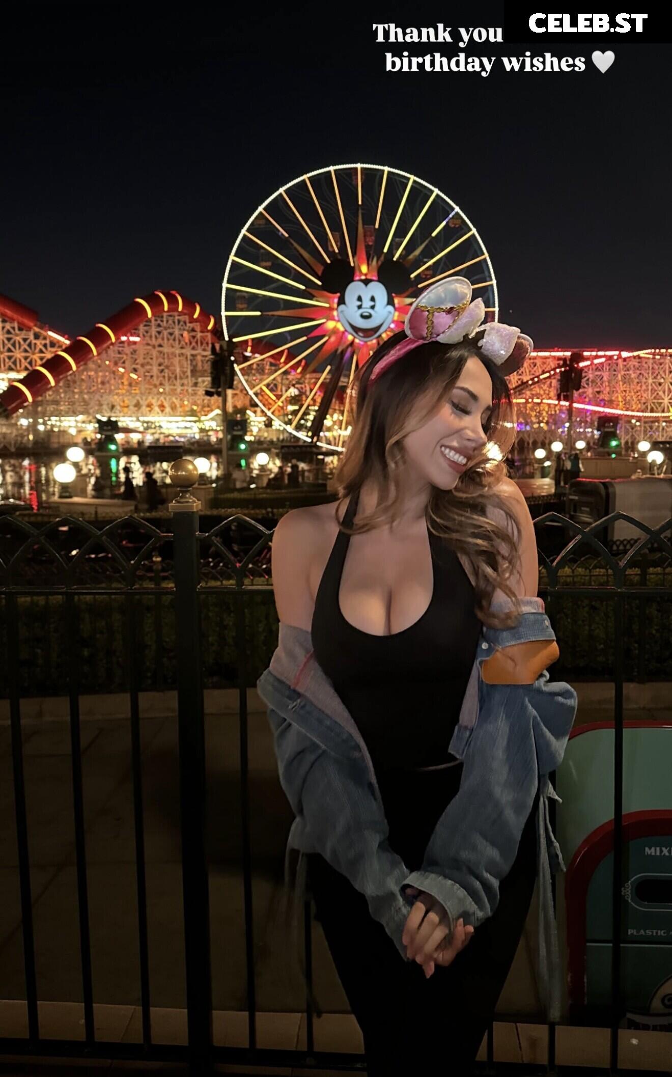 @narminswrld / @stonecoldnarmin Image 11941894