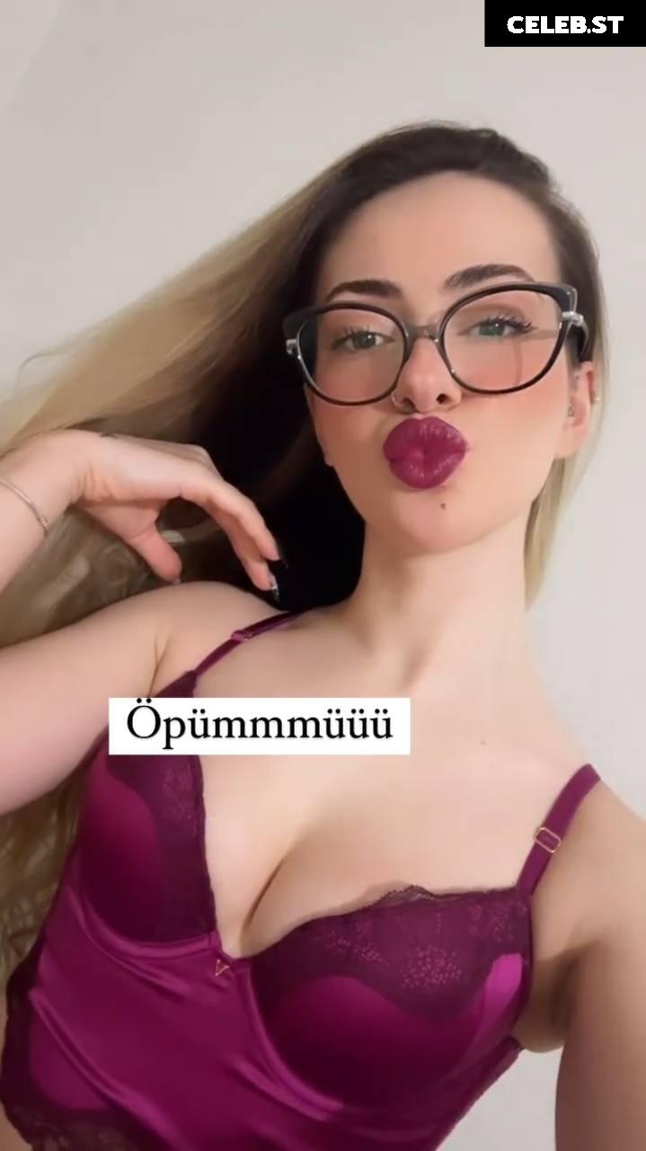 oznur guven / oznurunuzz / oz_nurunuz Image 11941124