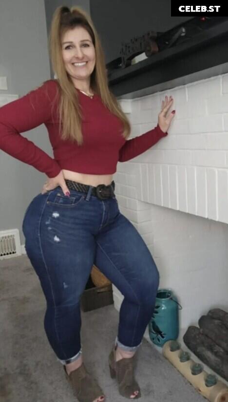 Rachel Estes / A_Ray_Of_SunShine Image 11941029