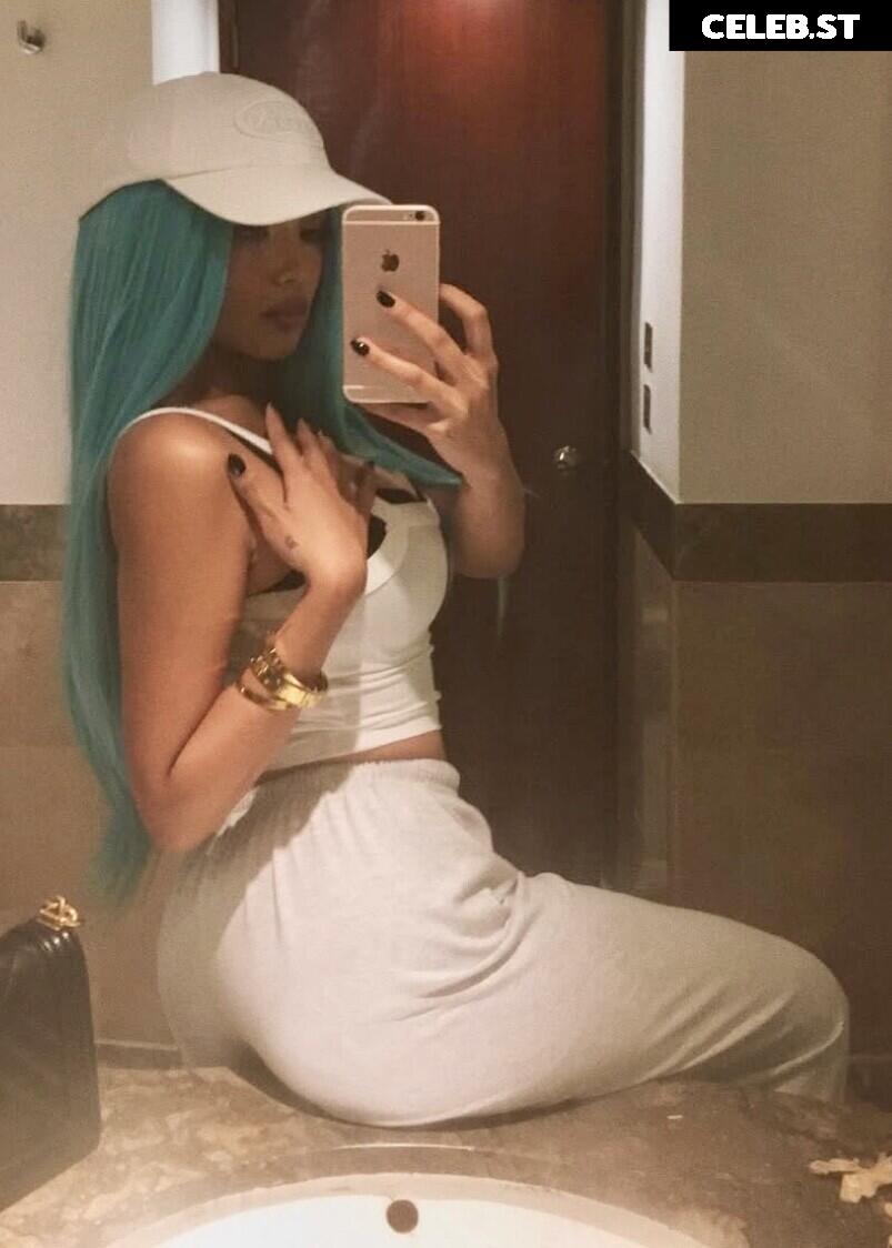 Andrea Brillantes / Blythe Image 11941329