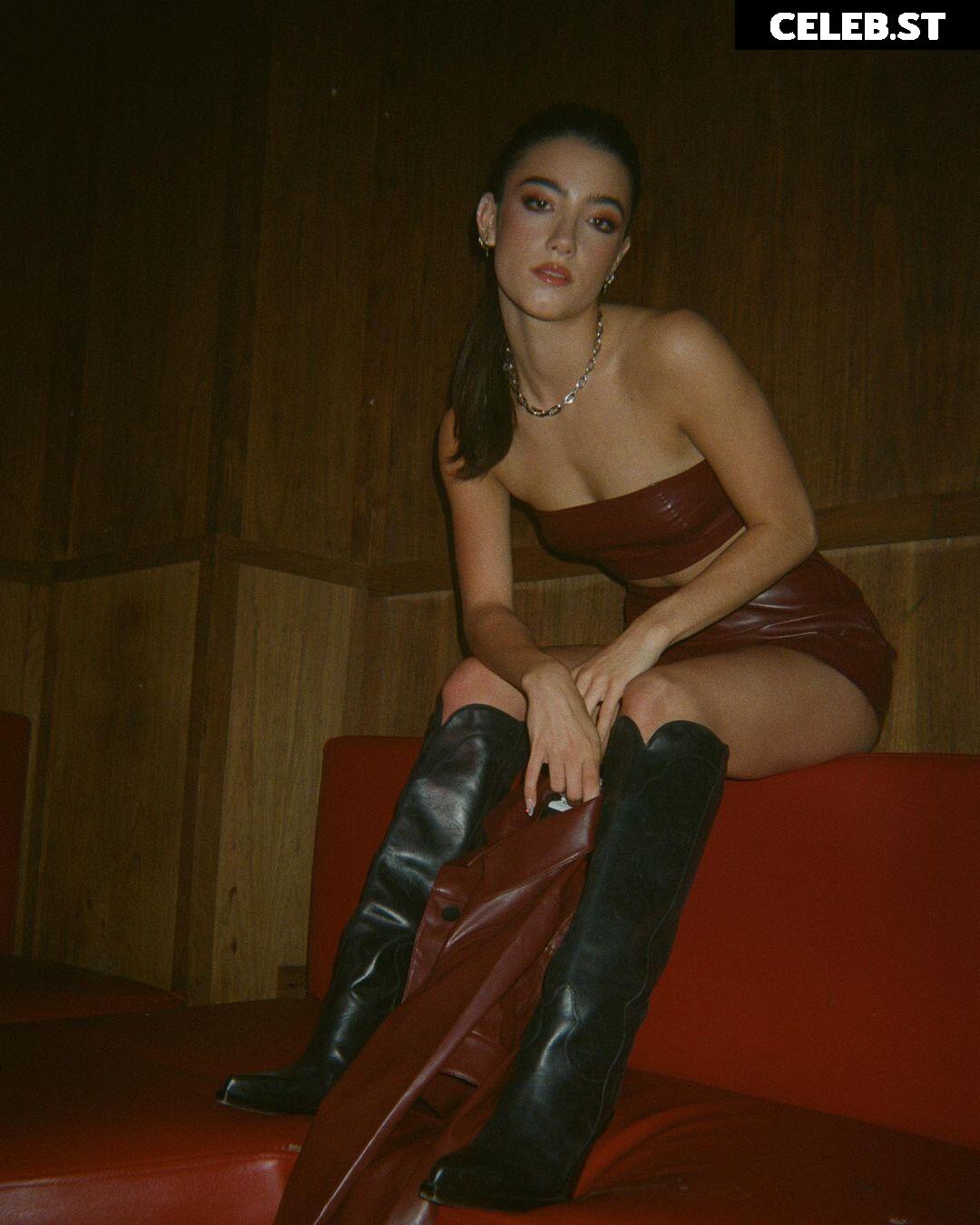 Charli D&#039;Amelio / Charli Damelio Image 11943404