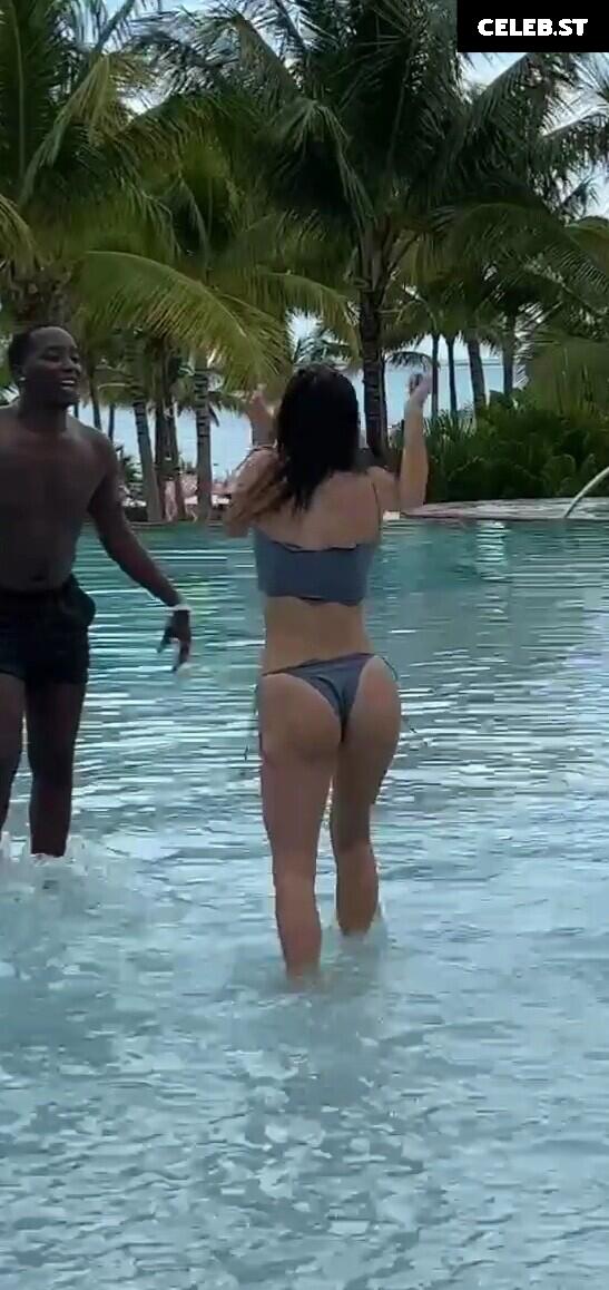 Charli D&#039;Amelio / Charli Damelio Image 11943362