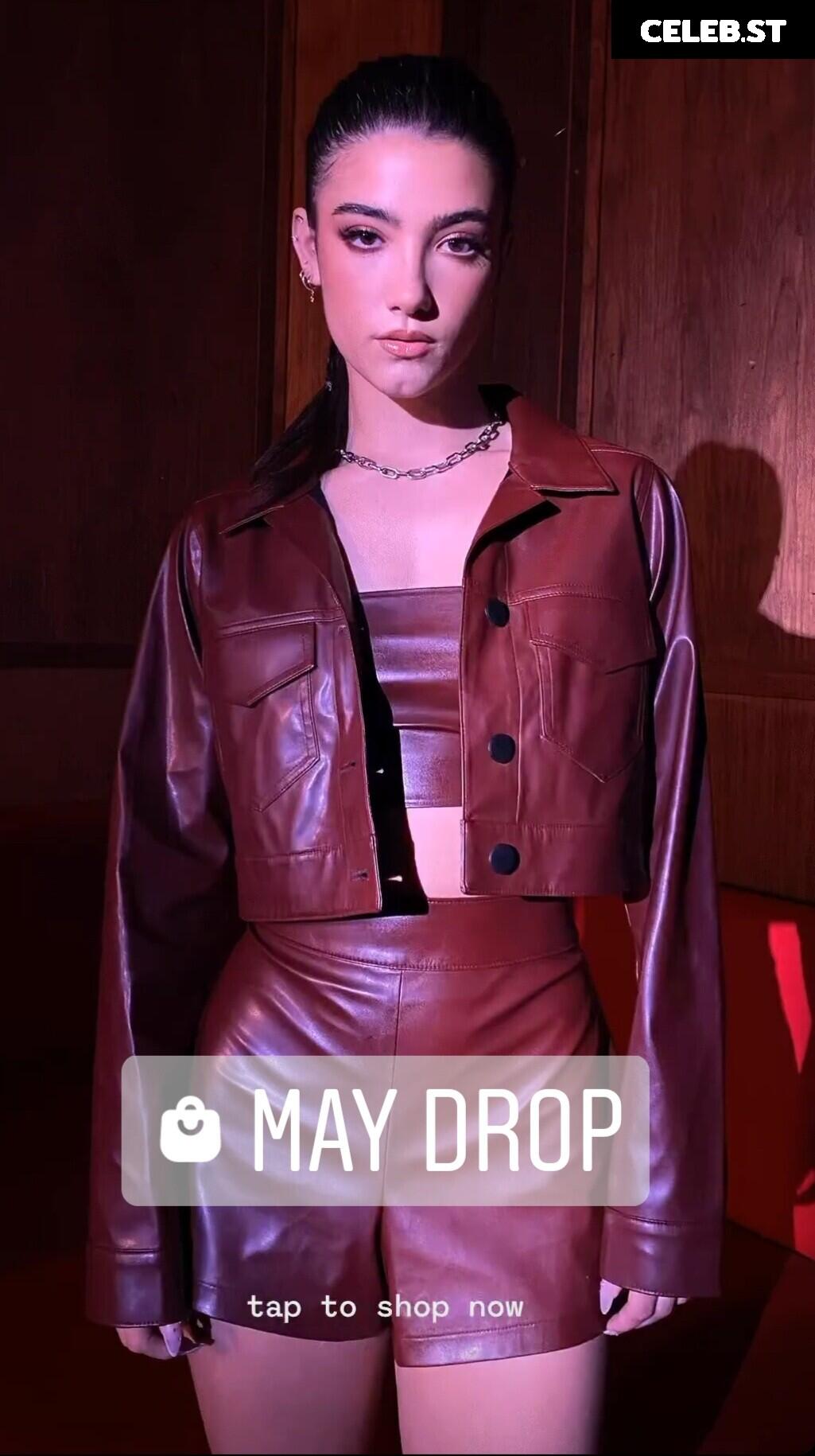 Charli D&#039;Amelio / Charli Damelio Image 11943373