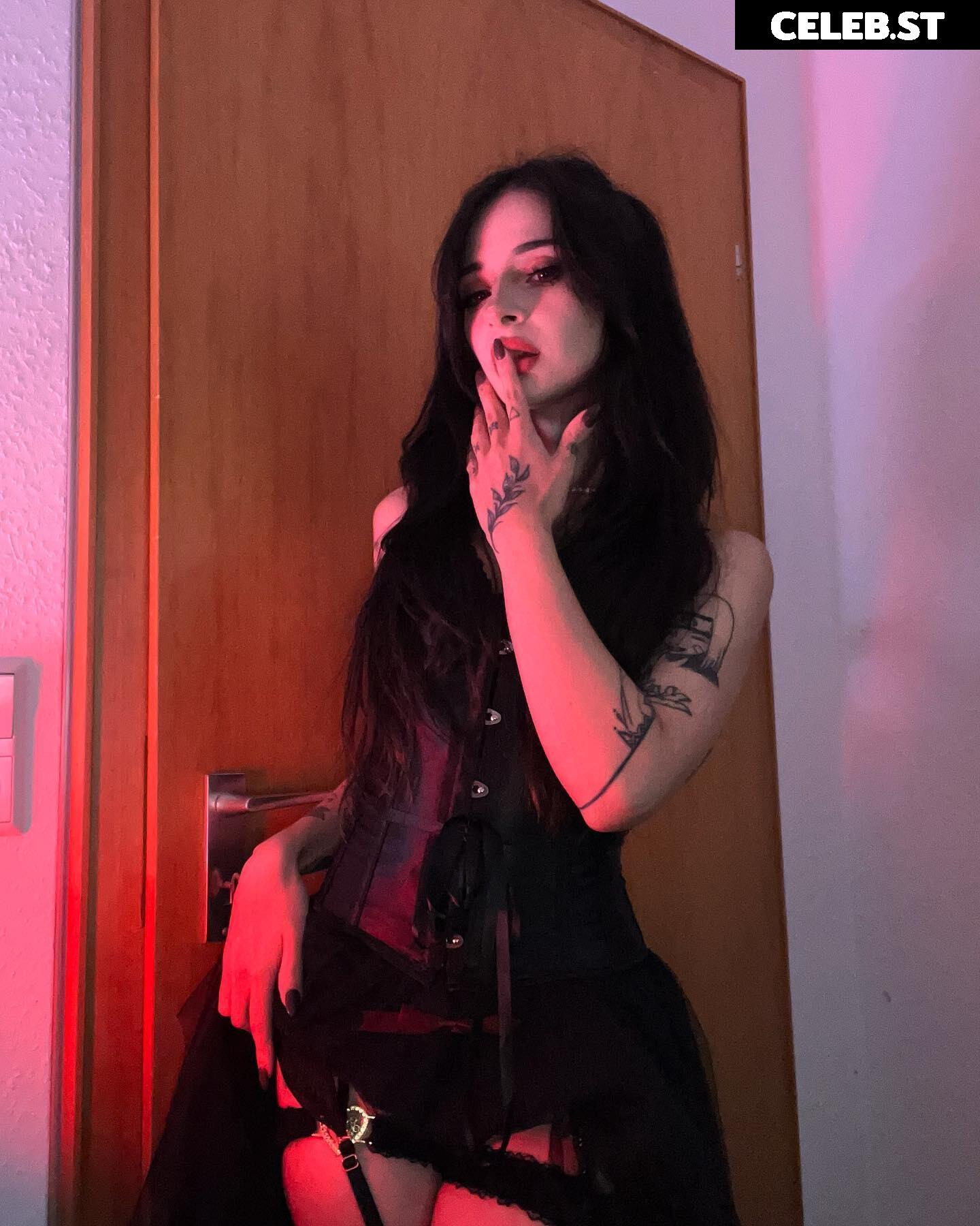 Cata Leyah / cata.leyah / cataleyah_ / leyahcata Image 11942501