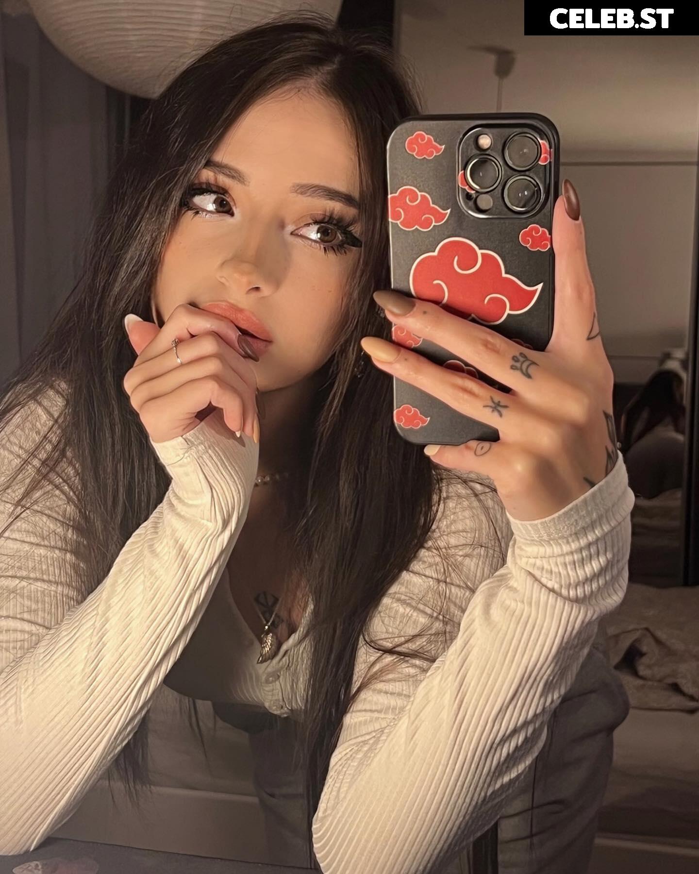 Cata Leyah / cata.leyah / cataleyah_ / leyahcata Image 11942480