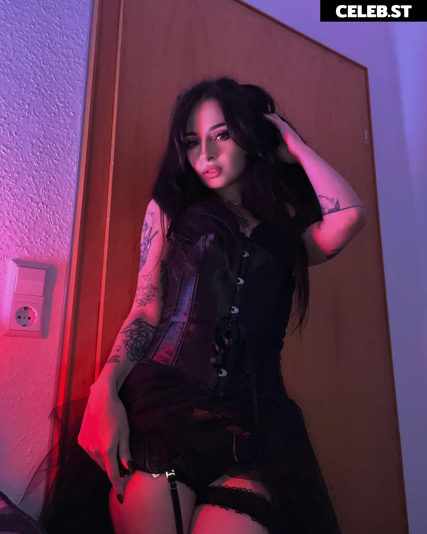 Cata Leyah / cata.leyah / cataleyah_ / leyahcata Image 11942488